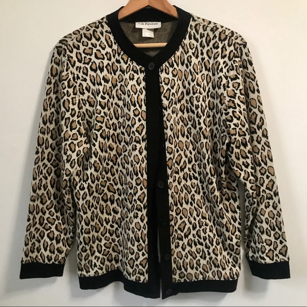 C.D. Petites Vintage Leopard Print Button Up Cardigan Sweater, Size M